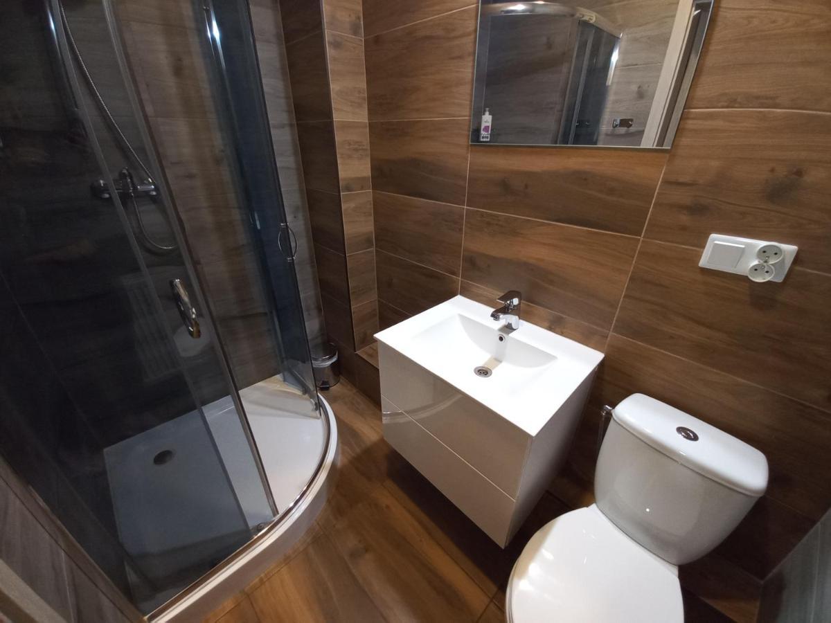 Good Night Noclegi & Strefa Z Sauna I Jacuzzi Ogolnodostepna Lub Na Wylacznosc Czechowice-Dziedzice Extérieur photo