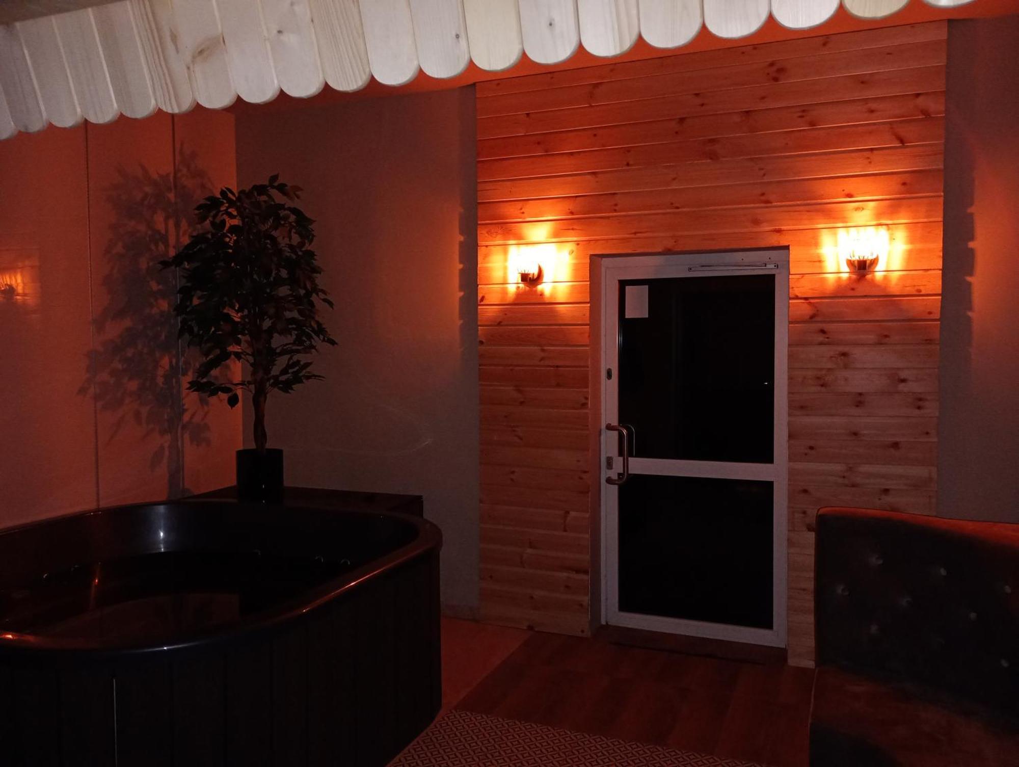 Good Night Noclegi & Strefa Z Sauna I Jacuzzi Ogolnodostepna Lub Na Wylacznosc Czechowice-Dziedzice Extérieur photo